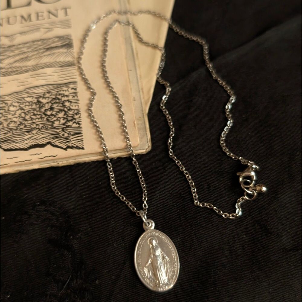 Miraculous Medal Mary Pendant Charm Necklace Silver